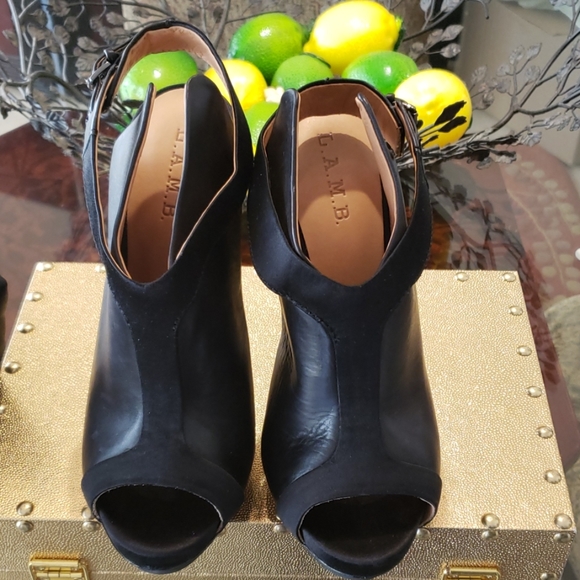 L.A.M.B. Heels - Picture 3 of 7